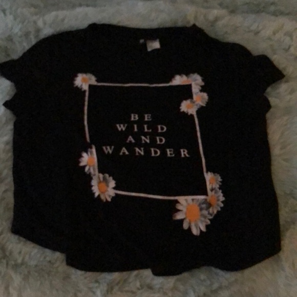 H&M “Be wild and wander” top - Picture 2 of 2